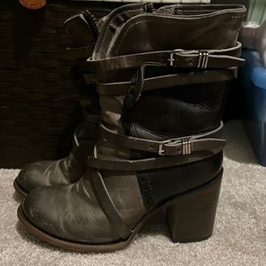 Freebird by Steven Baker Leather Booties in Stone Sz 8